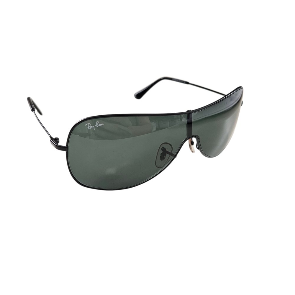 Ray-Ban Black Aviator Sunglasses